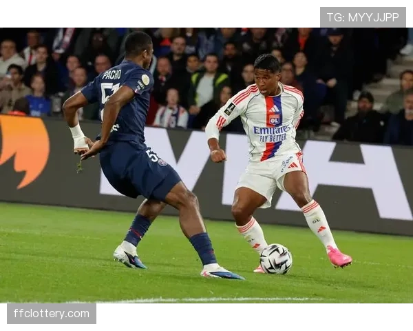 近14年来巴黎首次法甲主场半场两球落后，恩德里克莫雷拉18分钟定局